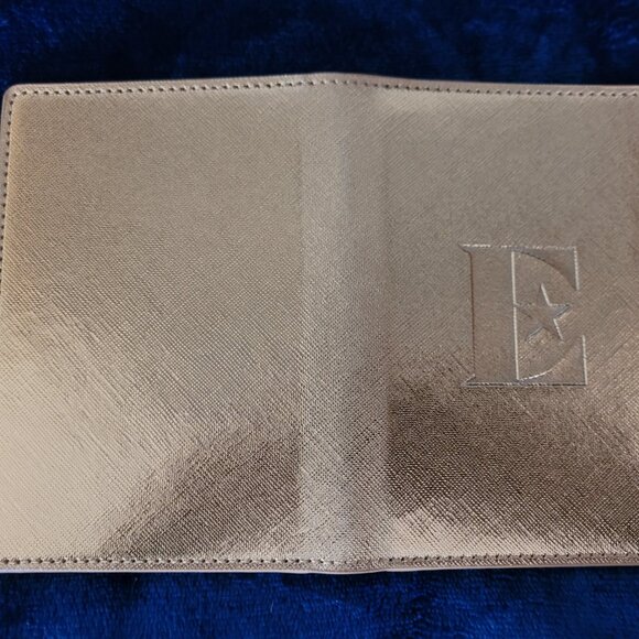 Elton John Farewell Tour Passport Holder - Picture 4 of 5